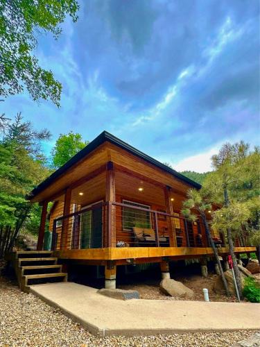 Glendale House | The Hideaway Concealed Cabin East Zion & Bryce