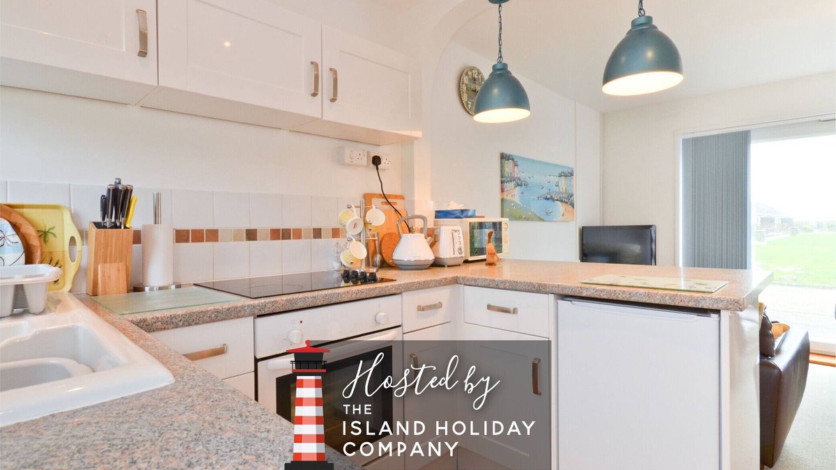 Seaview Ski Chalet | The Hideaway
