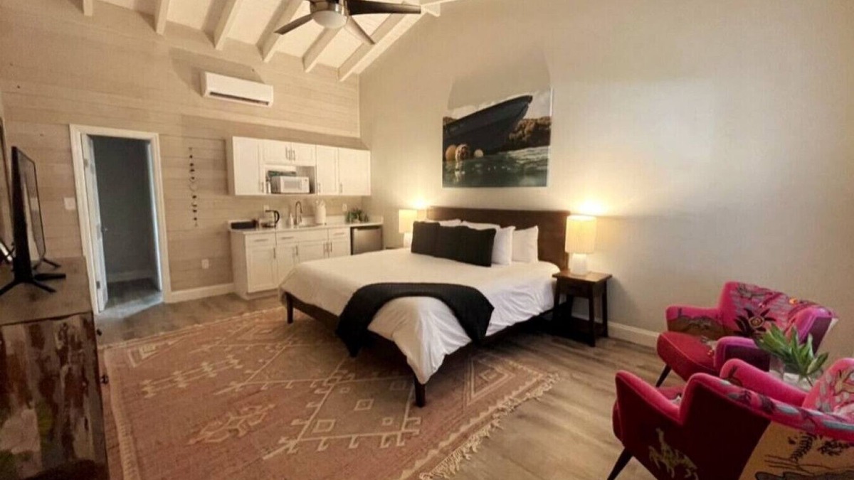Estate Hull Cottage | The Hideaway Hull Bay Cottage 5