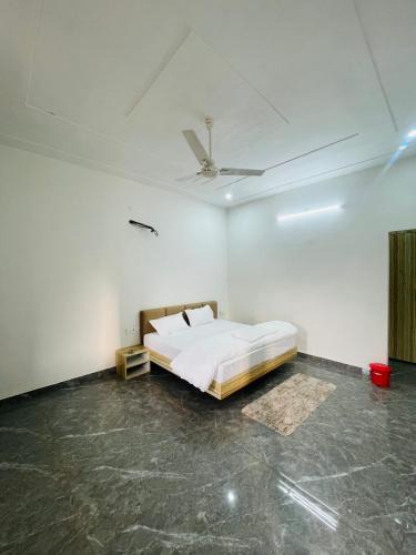 Chomu Hotel | The Hill View - Swimming Pool & Resort