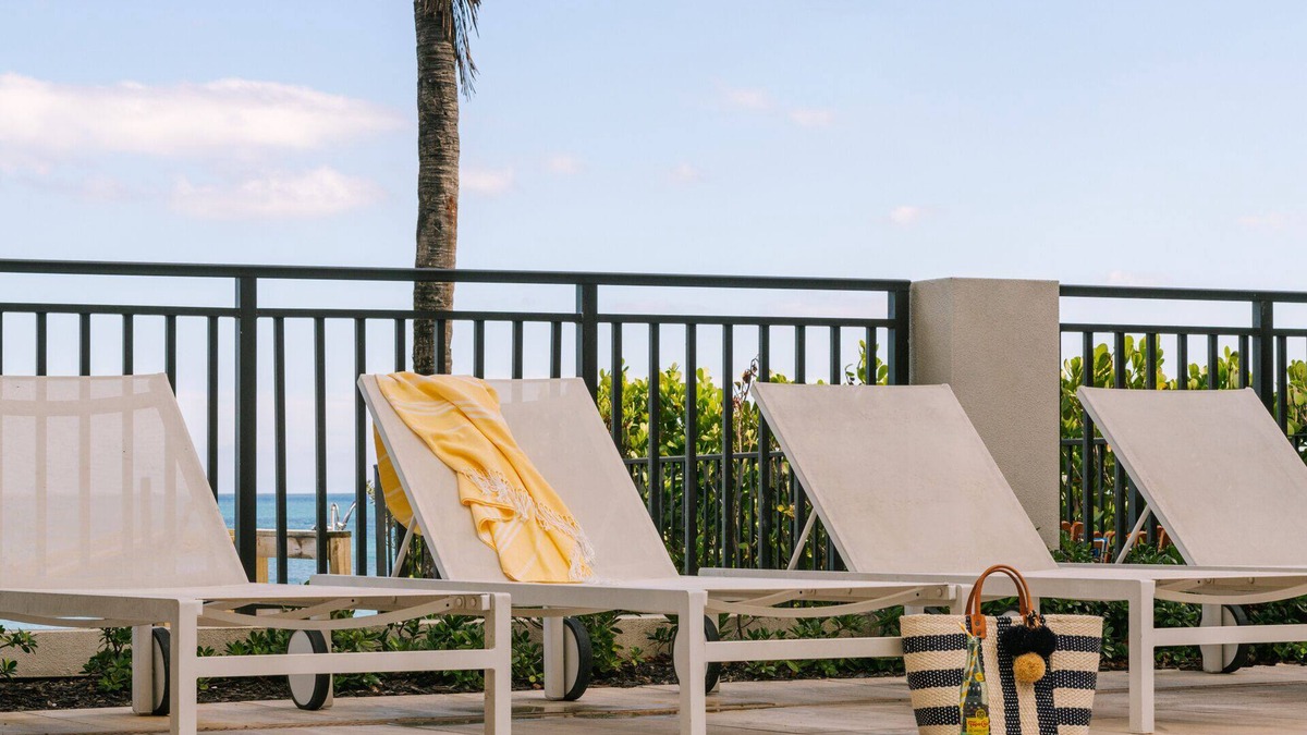 Hillsboro Beach Apartment | The Hillsboro powered by Sonder | Superior King Room