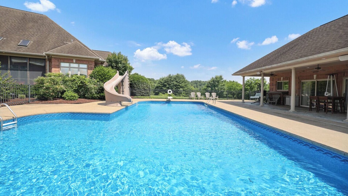 Goodlettsville House | The Hillside Estate - Private Retreat w/Pool
