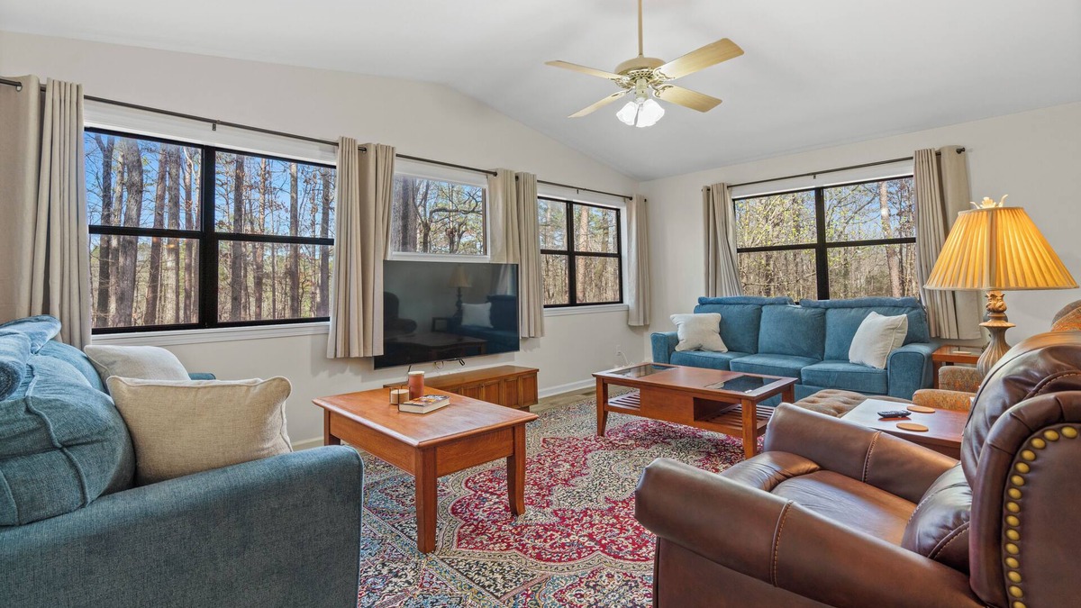Hot Springs Village House | The Hilltop Hideaway
