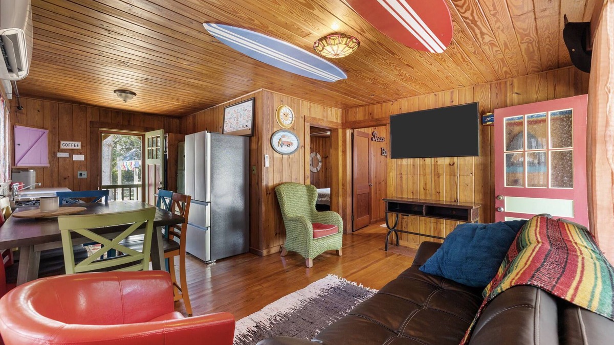 Windy Hill Cabin | The Hippie Hideaway- Betsy in Windy Hill NMB,