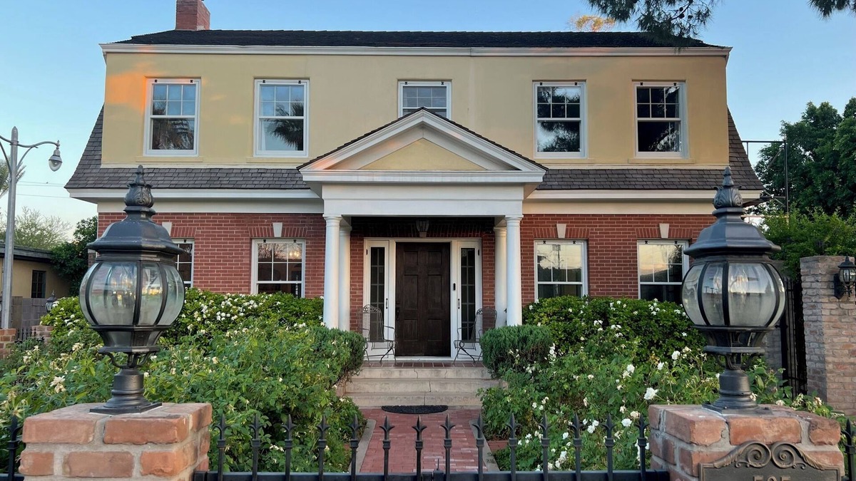 Roosevelt House | The Historic Harry J. Felch House - Prime Location