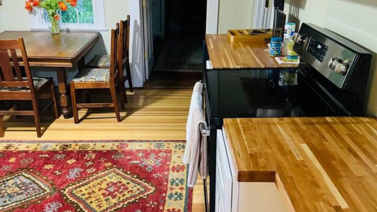 Avon Apartment | The Historic Hideaway