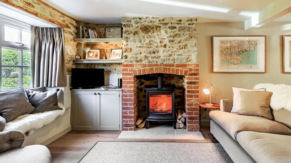 Bridport House | The Hive - Burton Bradstock