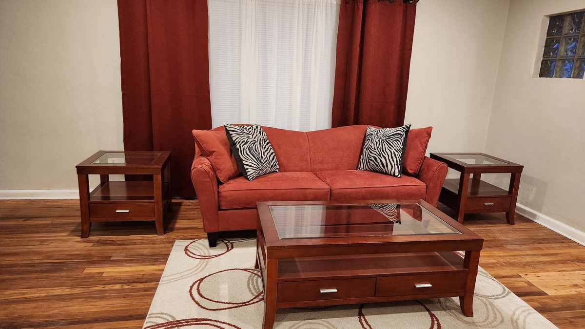 Belleville House | The Holly House. Comfort and Stylish charm. n