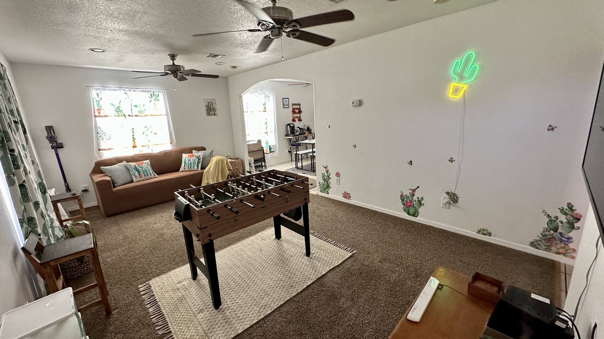 Yuma House | The home is a bright cozy home.It’s located 5min away from I-8interstatehighway.