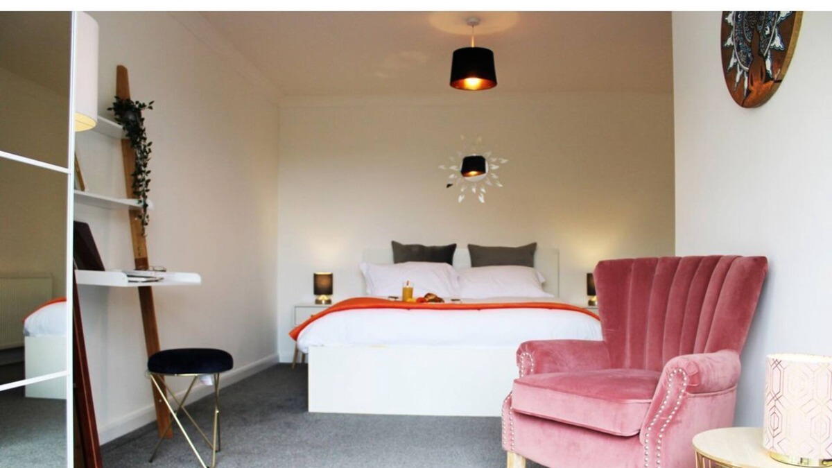 Ely House | The Homecations - Cloud by MT Property