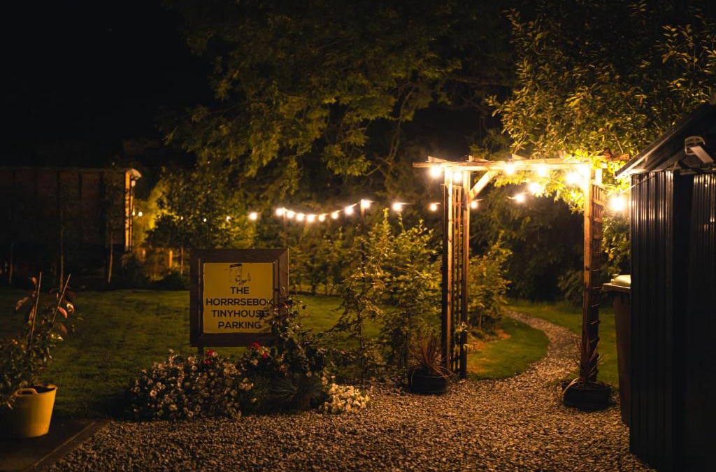 Garadice Other | The Horrrsebox Tinyhouse Glamping