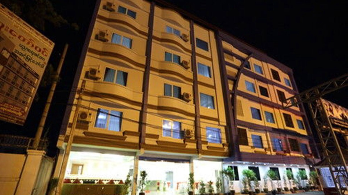 Mandalay Hotel | The Hotel 78