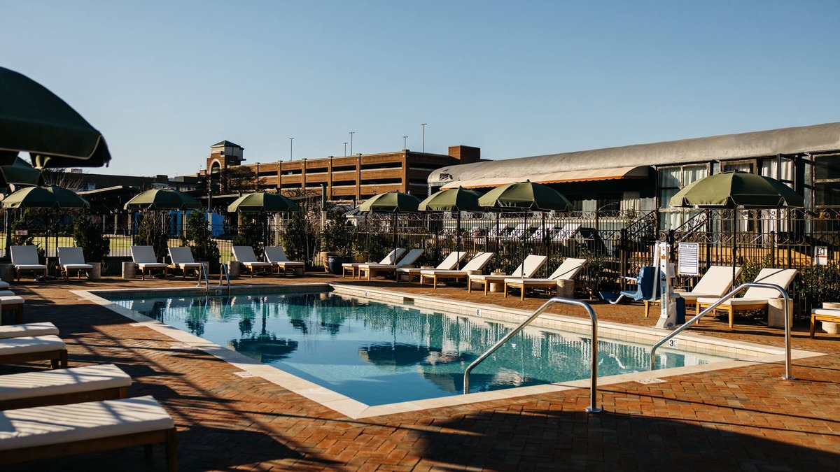 Downtown Chattanooga Hotel | The Hotel Chalet at The Choo Choo