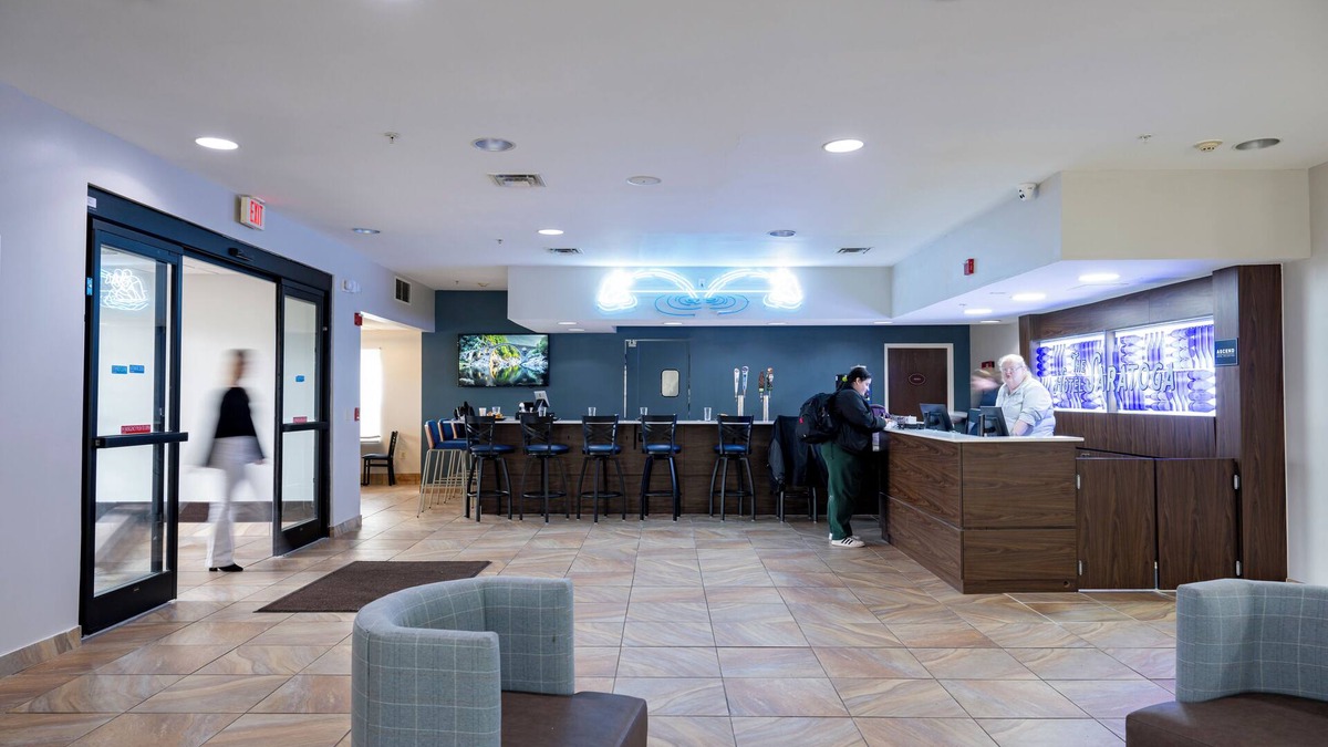 Saratoga Springs Hotel | The Hotel Saratoga, an Ascend Collection Hotel