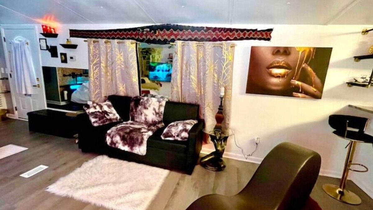 Northside House | The Hothouse-Couples Escape: Play-Relax-Reconnect