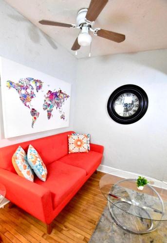 Lakewood Apartment | The House Hotels - Lark 1