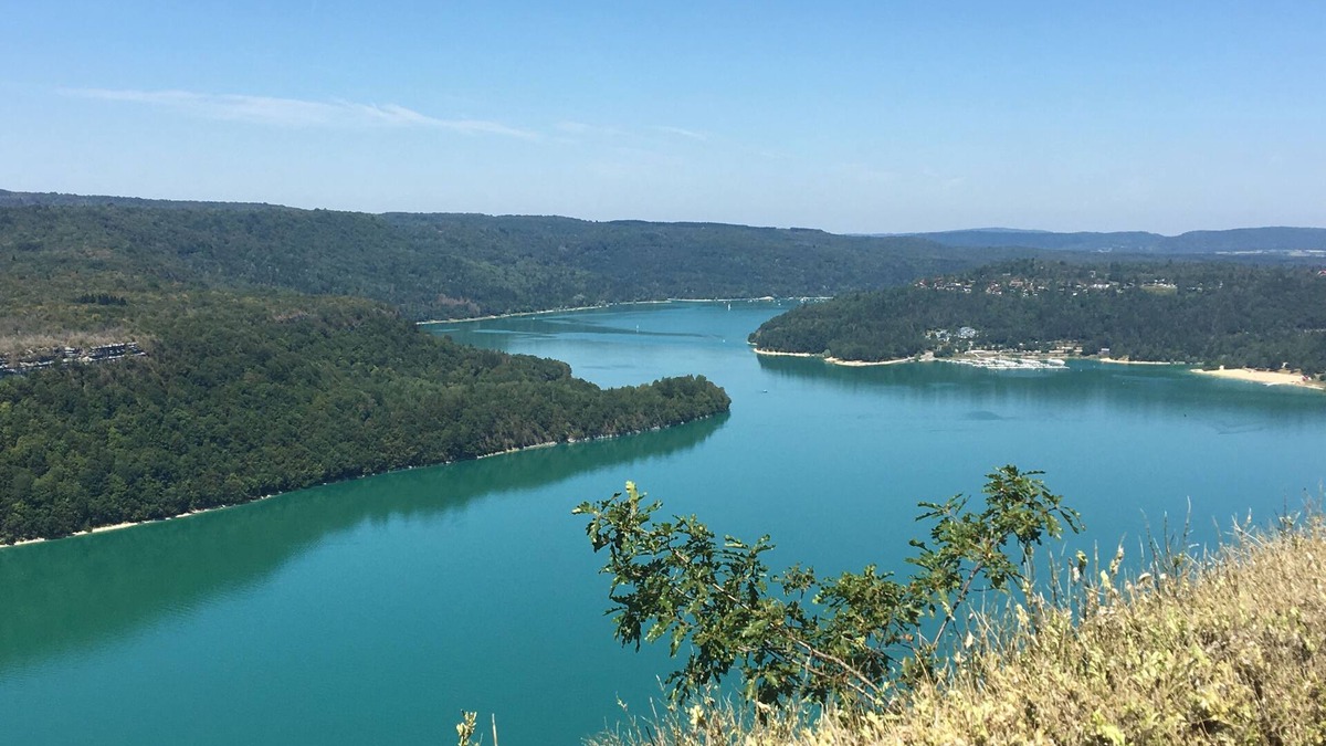 Lect House | The House of the Lake