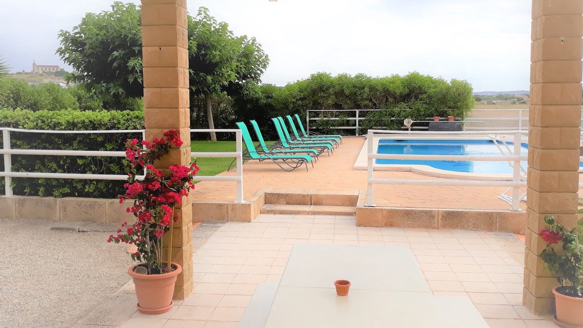 Santa Margalida Cottage | The house well located, 1km from Santa Margarita, city views, wifi connection