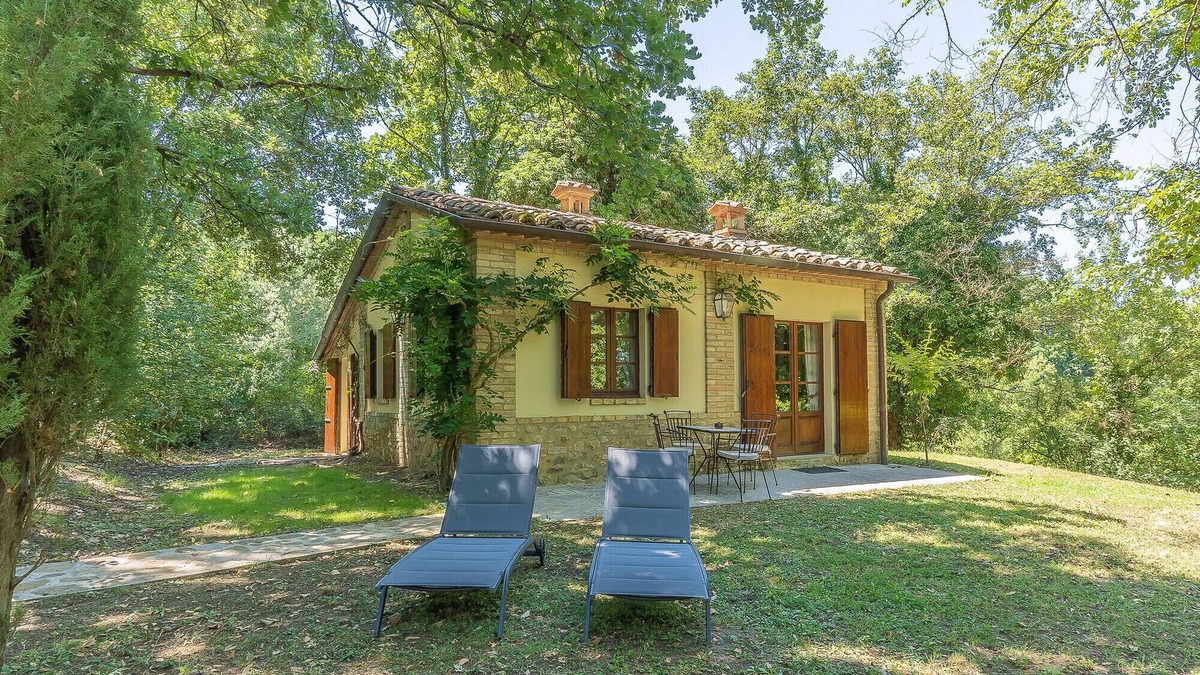 Umbertide House | THE HOUSEHOLD