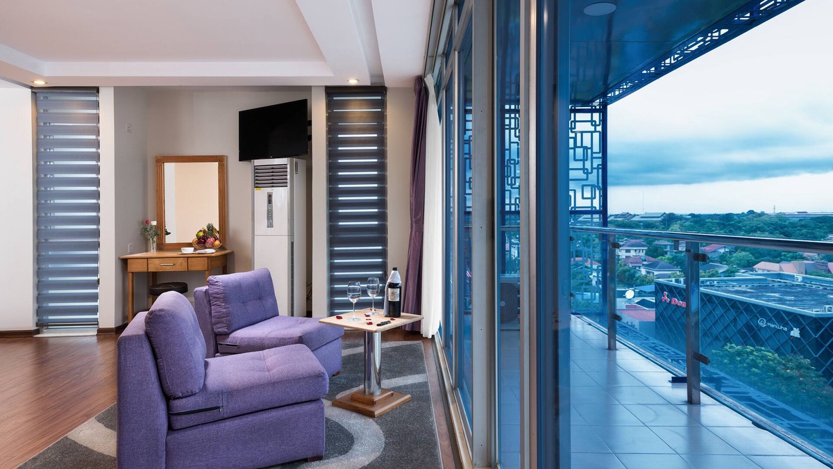 Mayangone Hotel | The Hub Hotel