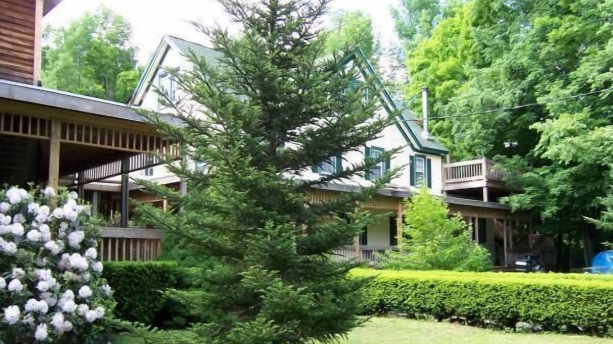 Lanesville Other | The Hunter Mt. House has special rates for smaller groups from Tuesday-Thursday