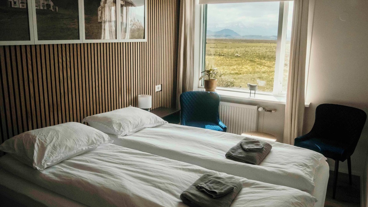 Borgarnes Hotel | The Hvítá Inn