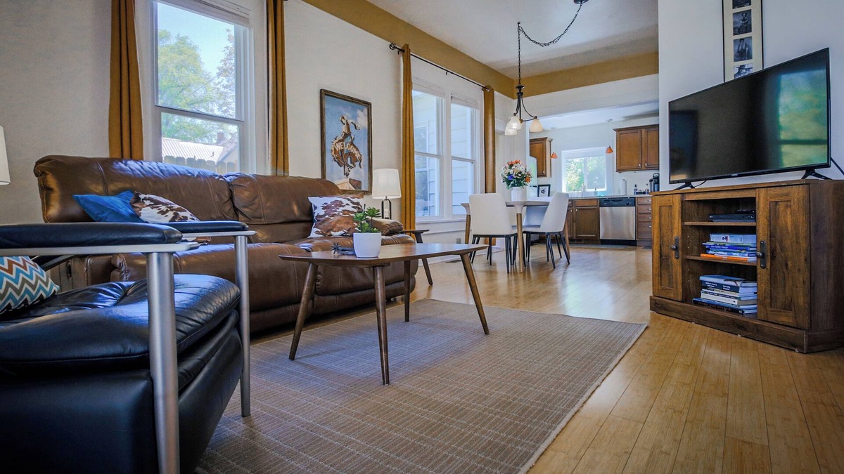 North End House | The Hyde House: One Block To Boise's Hyde Park-Enjoy Eateries, Coffee, Ice Cream