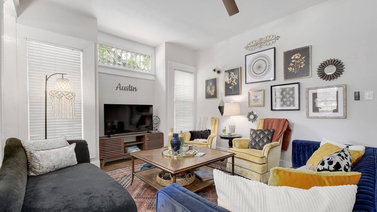 Hancock House | The HydeOut; Vintage Luxury Boho central Austin retreat close to it all!