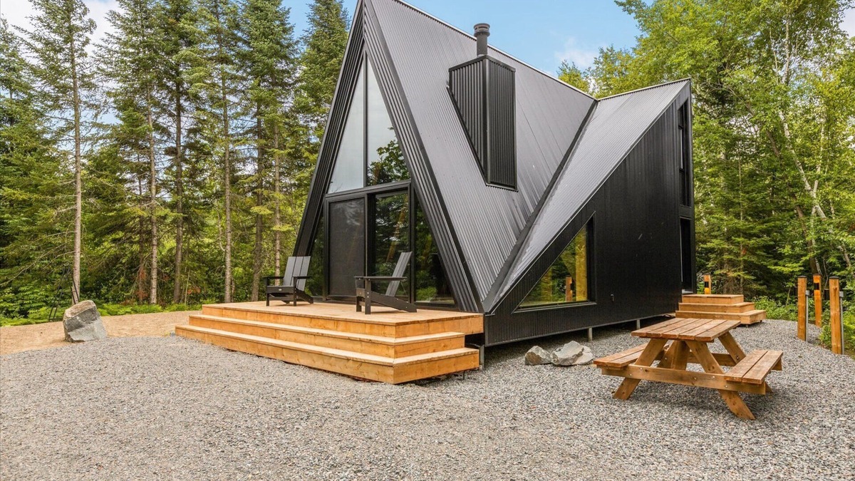 Mauricie Ski Chalet | The Hygge Cabin