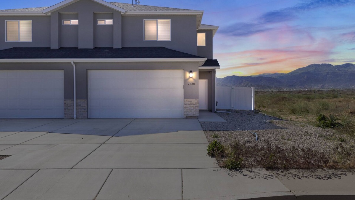 Cedar City House | The Ideal Getaway 3 Bedroom Home by RedAwning