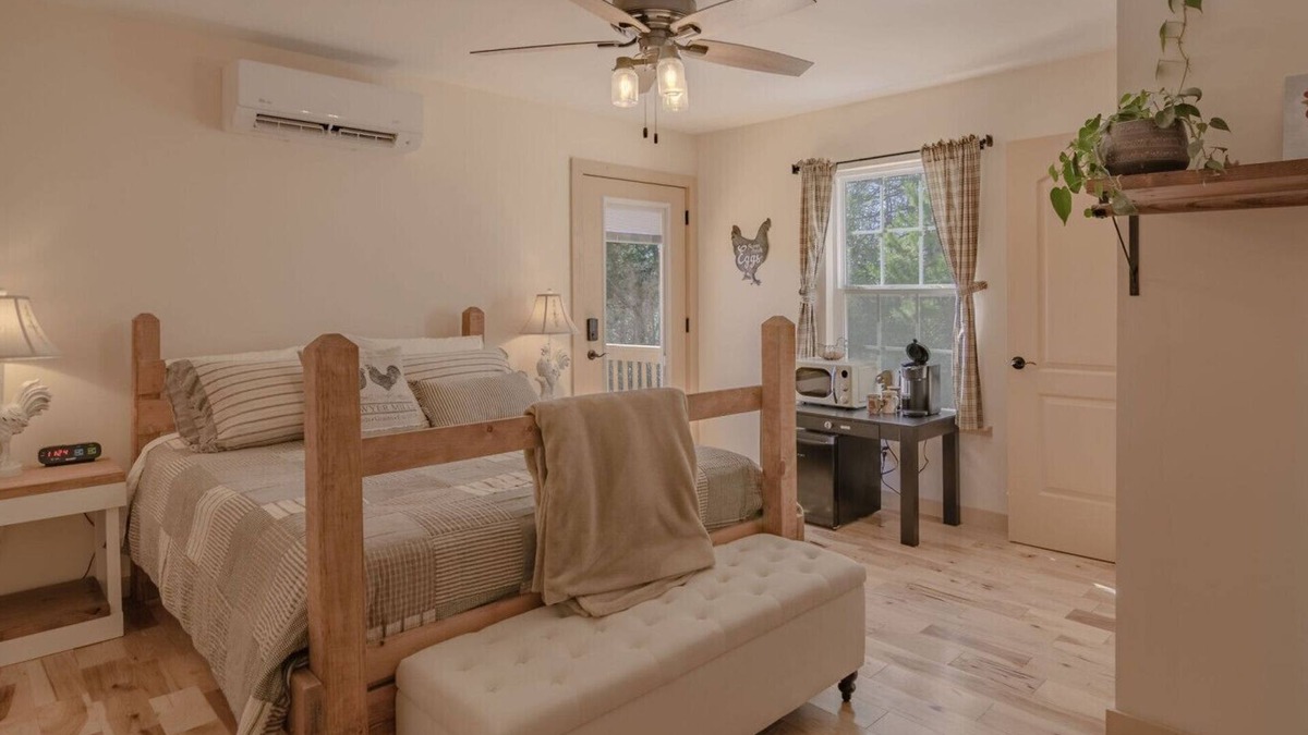 Whitley City Bed & Breakfast | The Inn at Beulah Farm - The Coop