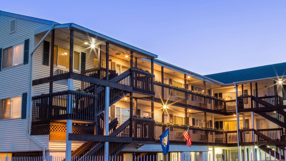 Fairfield House | The Inn at Fairfield Beach