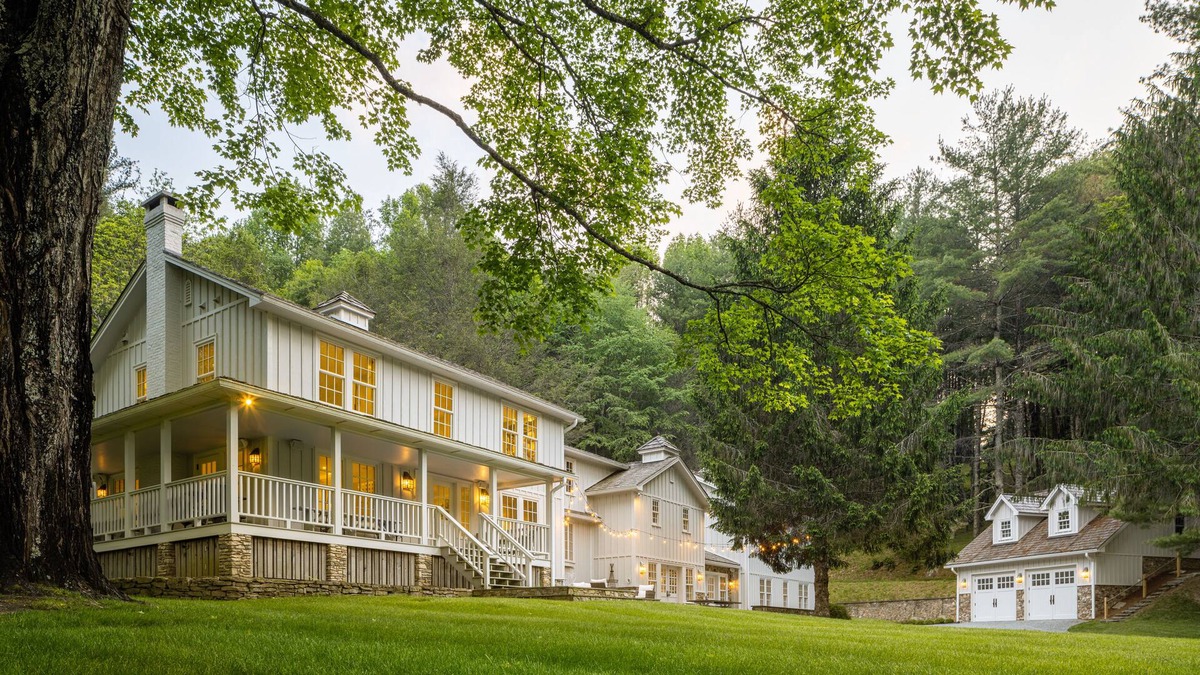 Vilas Bed & Breakfast | The Inn at Little Pond Farm