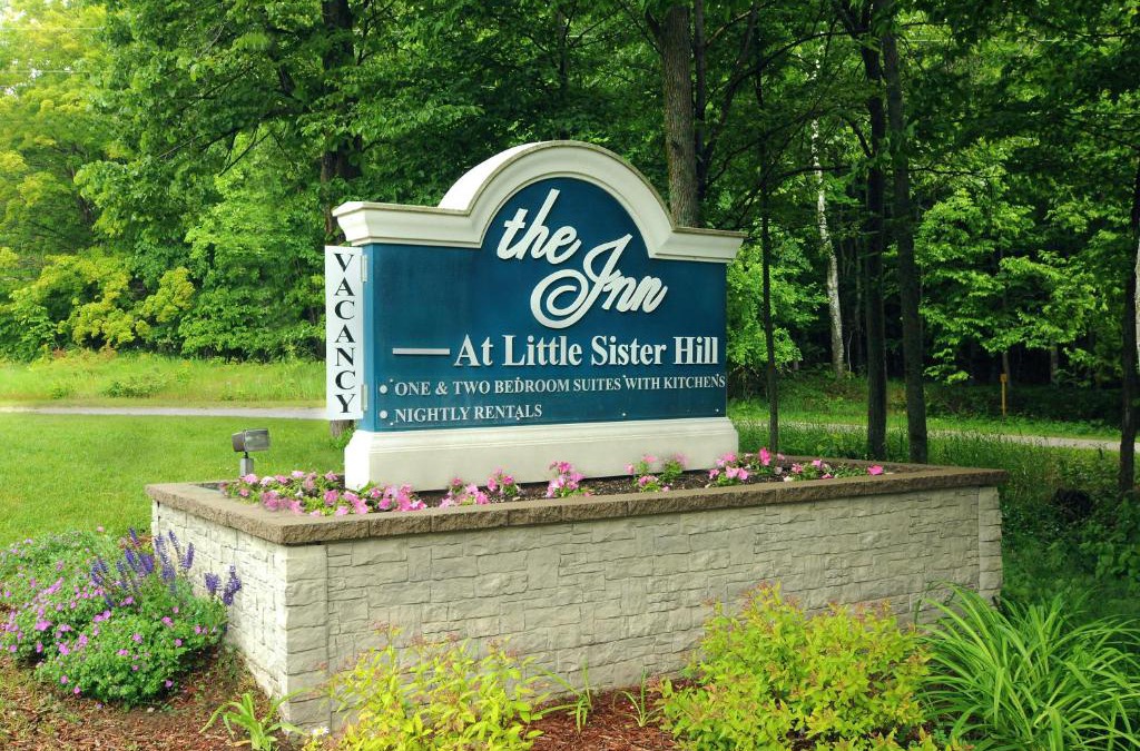 Sister Bay Hotel | The Inn at Little Sister Hill