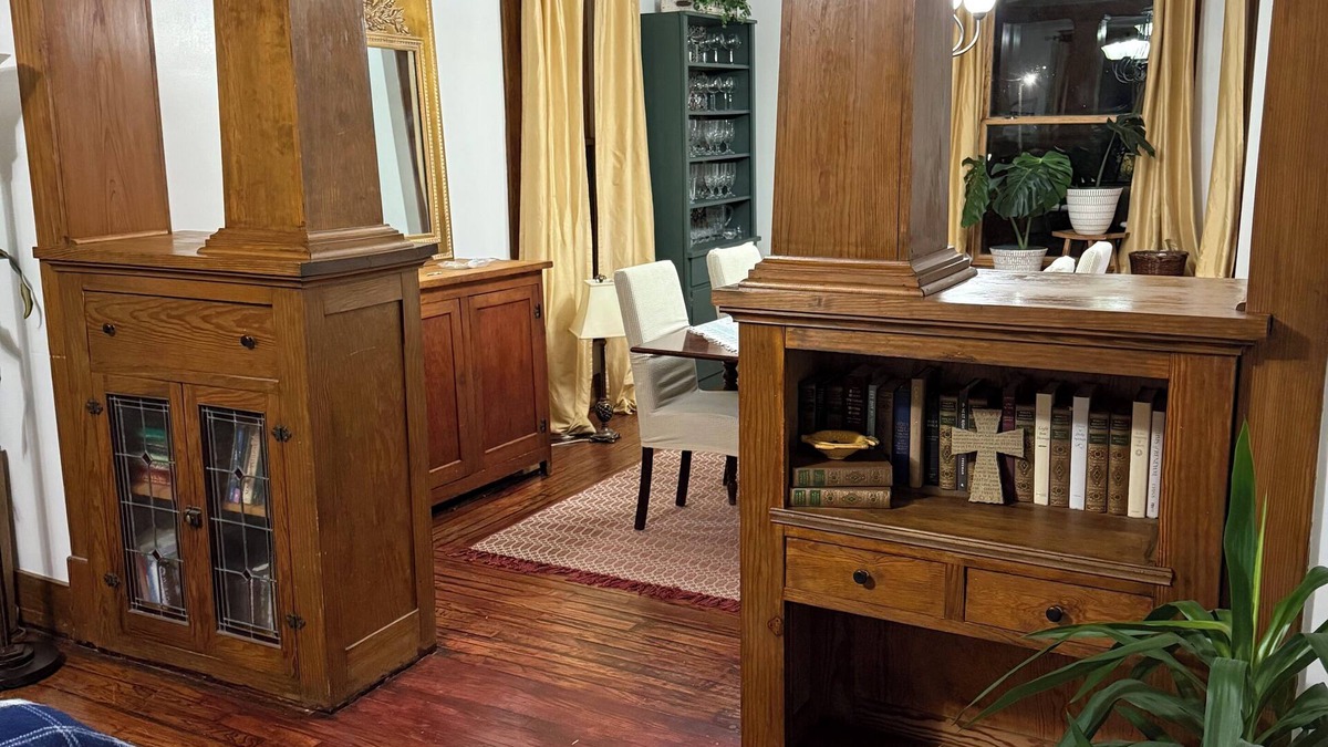 Atchison County House | The Inn on Main Fairfax - 4 bedroom, 4.5 bed house with 100 year old charm