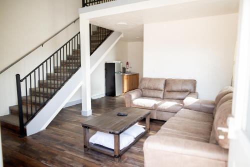 Garden City Hotel | The IronHorse Inn