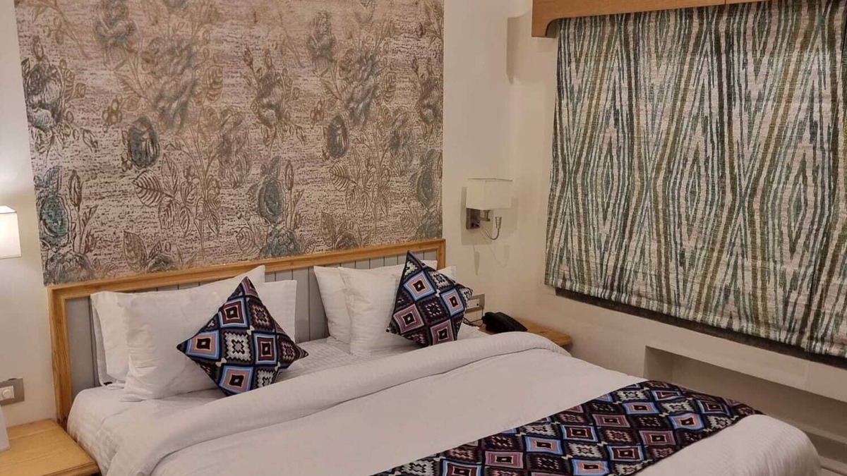 Lanka Hotel | The Jais Boutique Stay