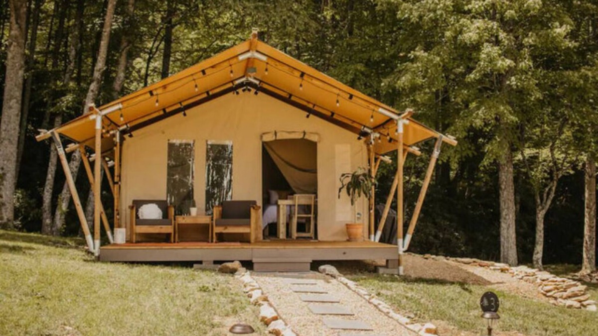 Flag Pond Cabin | The Jammer Unit 3 - Glamping Retro