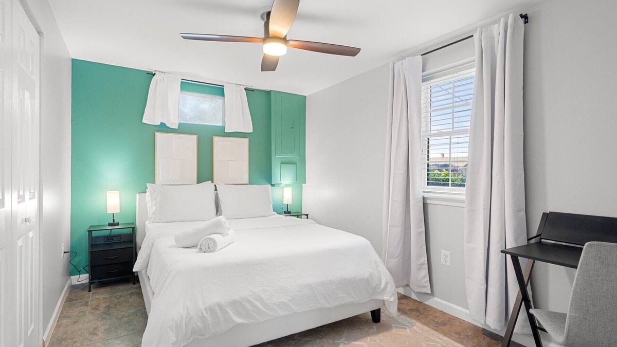 Jefferson Manor Bed & Breakfast | The Jefferson | Emerald | City View