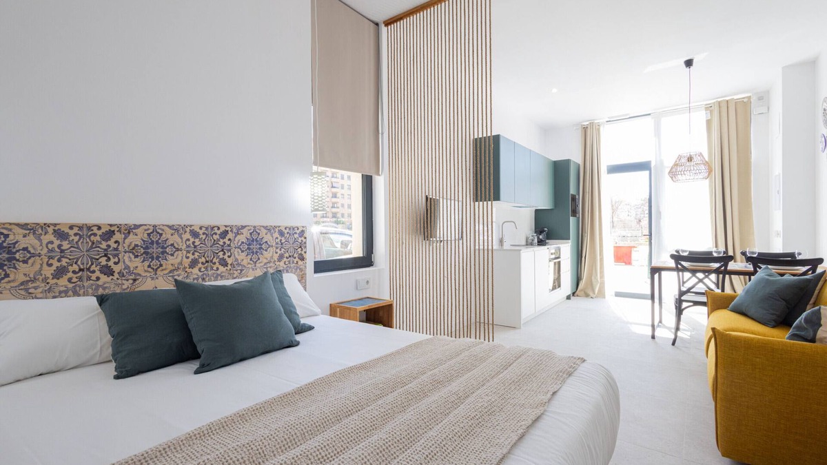 Jesus Apartment | The Joaquin Sorolla Apartment IV by Florit Flats