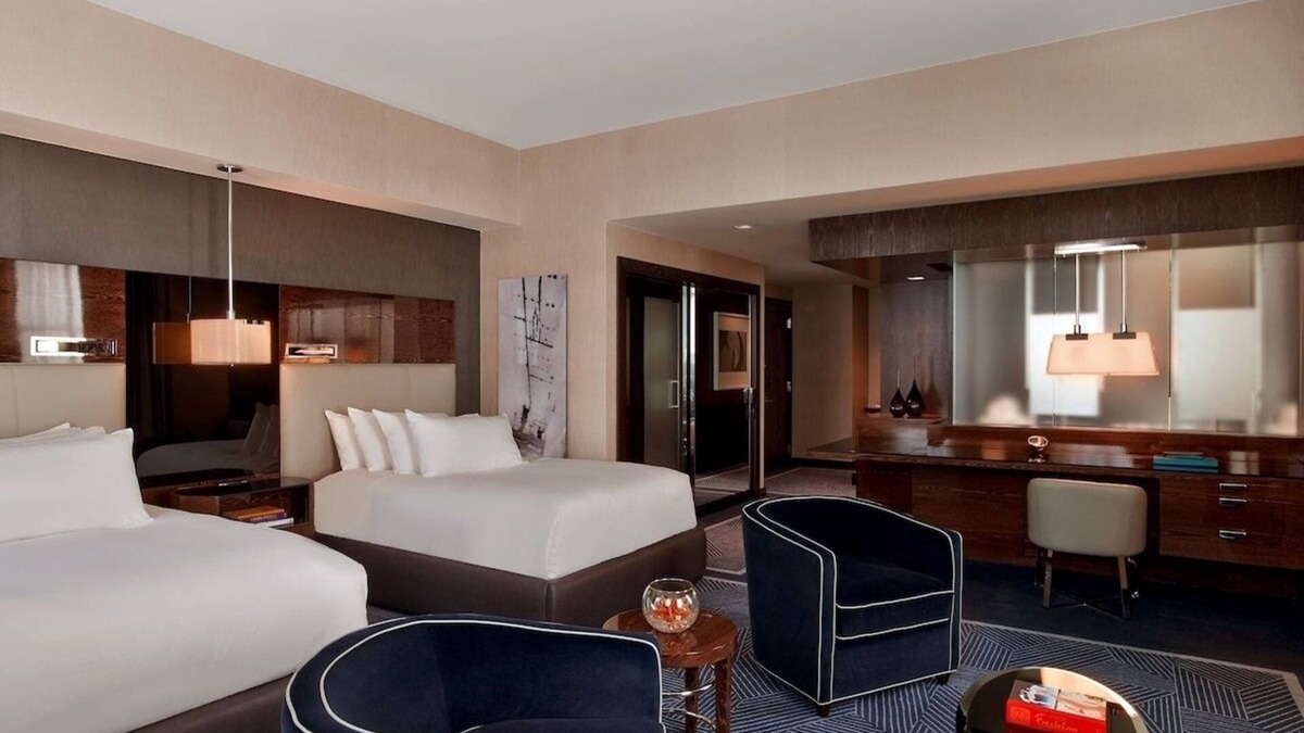 Downtown Dallas Hotel | The Joule Dallas – Premier Double Room with Extra Space & Modern Style