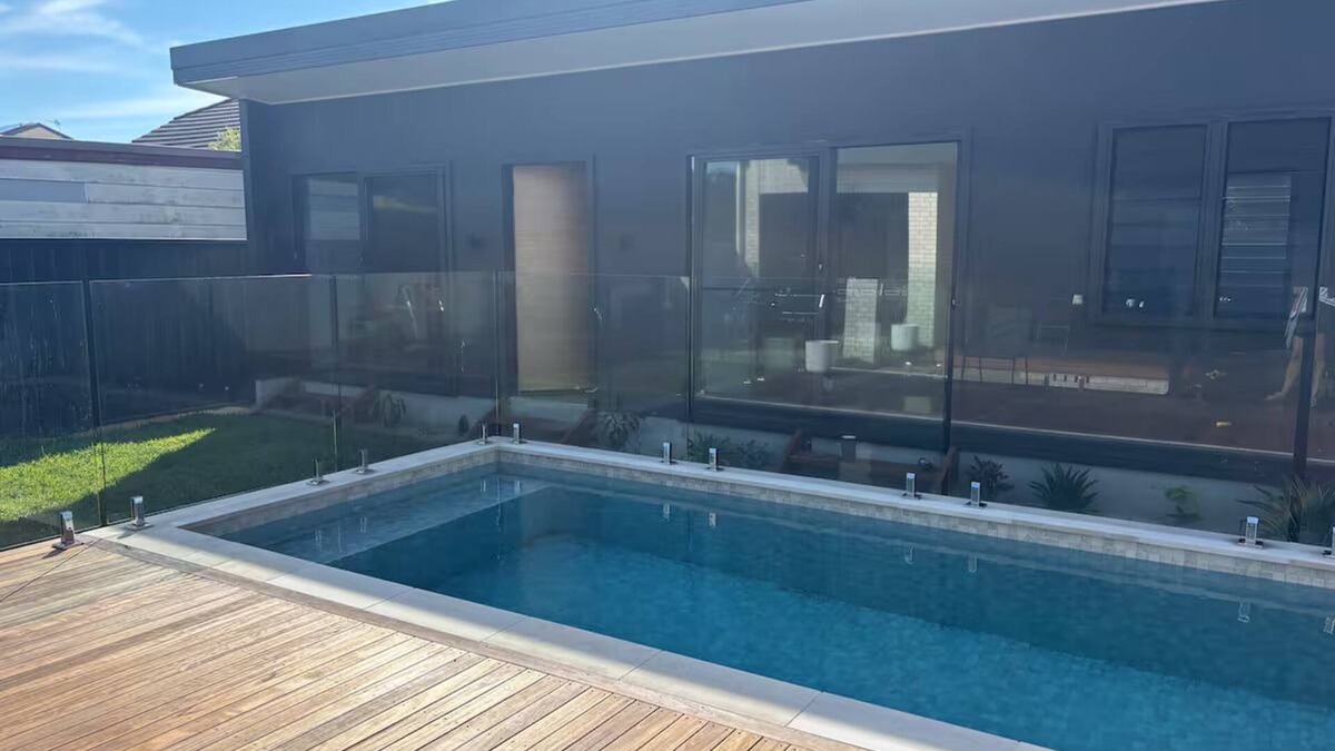 Hamilton South House | The Junction Poolhouse
