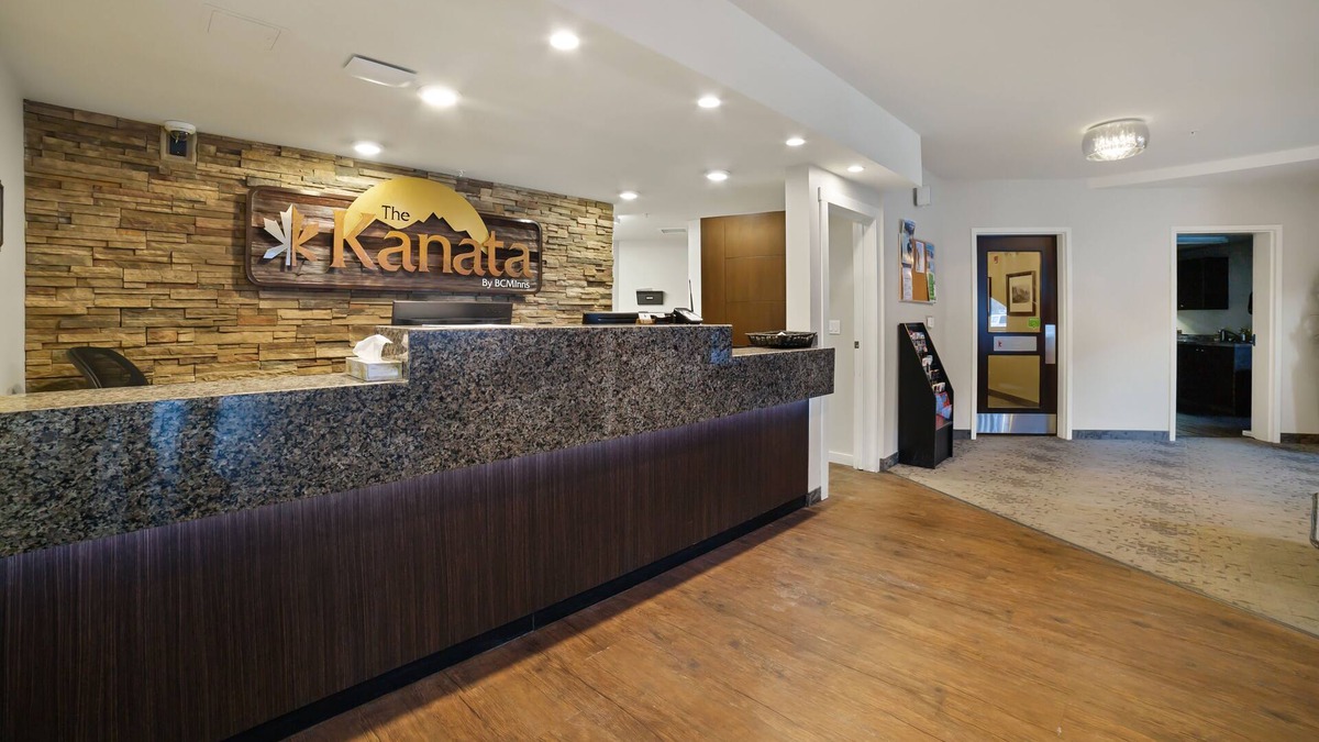 Blairmore Hotel | The Kanata by BCMInns Blairmore