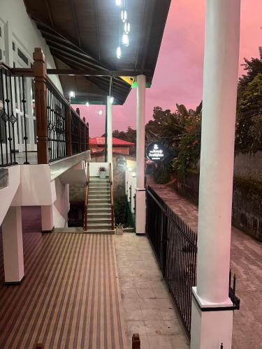 Katugastota Hotel | The kandy downtown