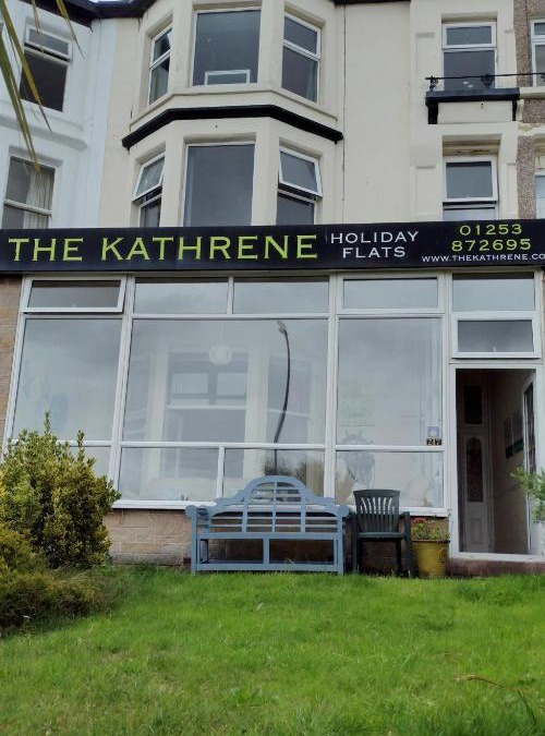 Fleetwood Apartment | The Kathrene