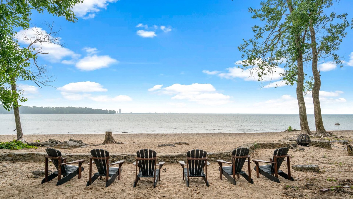 Fort Erie Cottage | The Kimble Estate: Waterfront-History-Extra Special