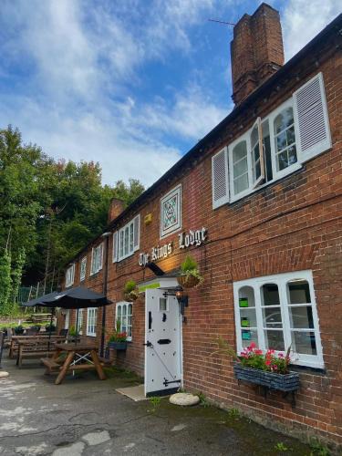 Hunton Bridge Hotel | The King's Lodge Hotel