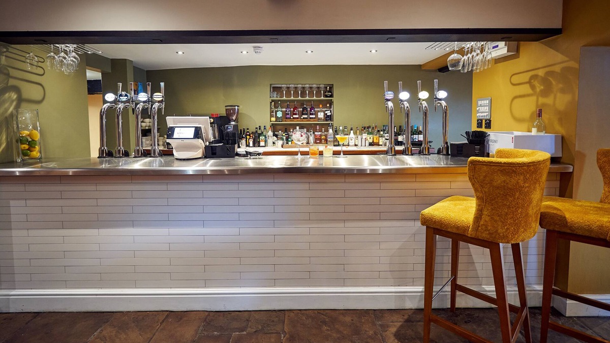Newton-le-Willows Hotel | The Kirkfield Hotel