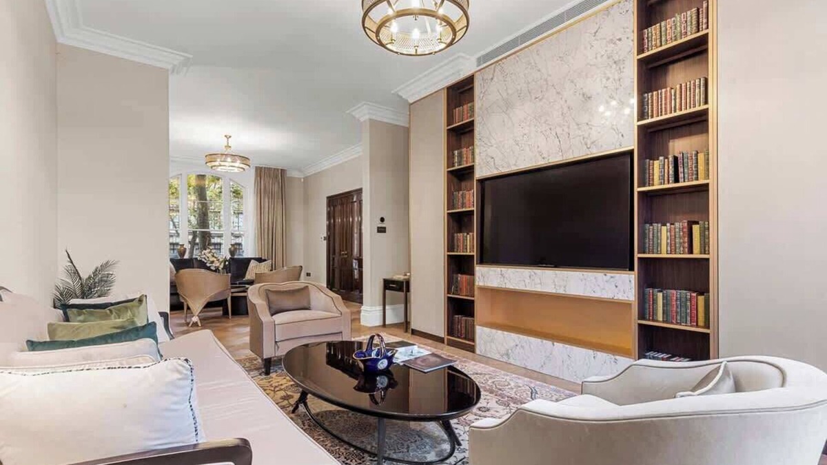 Brompton & Hans Town House | The Knightsbridge Residence