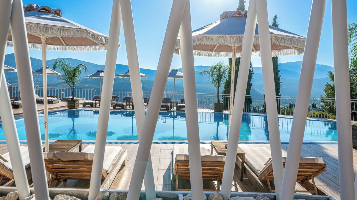 Lassi Hotel | The L Suites & Apartments